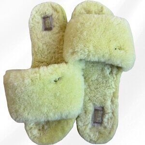 UGG Cozette Slipper Yellow Fuzzy Sheepskin Women Size 8 Slipper EUC